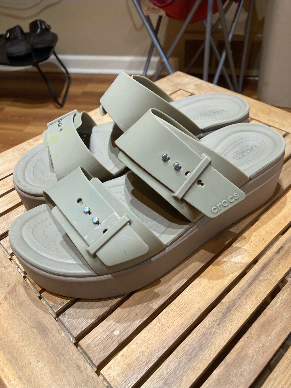 Crocs LiteRide Brooklyn Buckle Women Sz 9 Beige Slip On Sandals Low Wedge